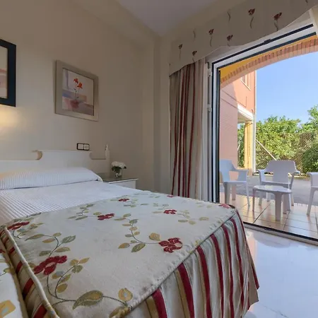 Torre De Guzmanes Hotel