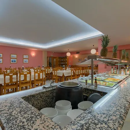 Torre De Guzmanes Hotel 3*