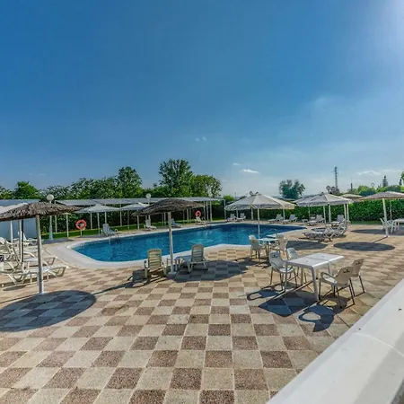 Torre De Guzmanes Hotel La Algaba